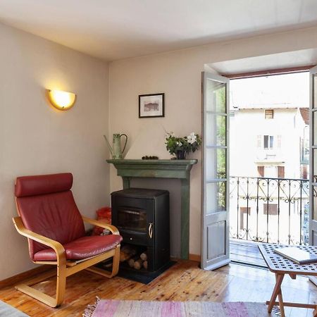 Sunny 1-Bed Apartment In Lovely Mountain Village La Brigue Eksteriør bilde