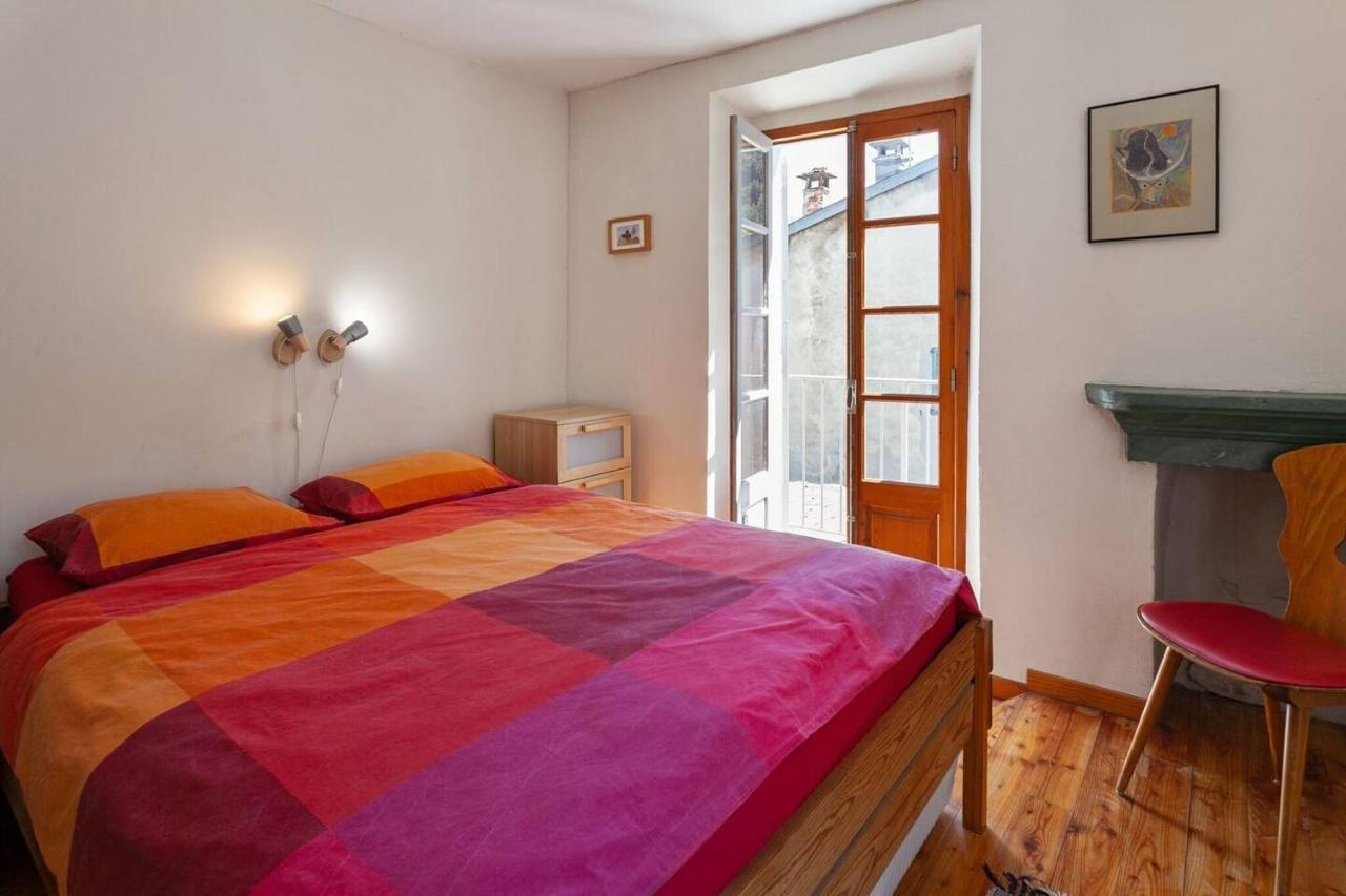 Sunny 1-Bed Apartment In Lovely Mountain Village La Brigue Eksteriør bilde