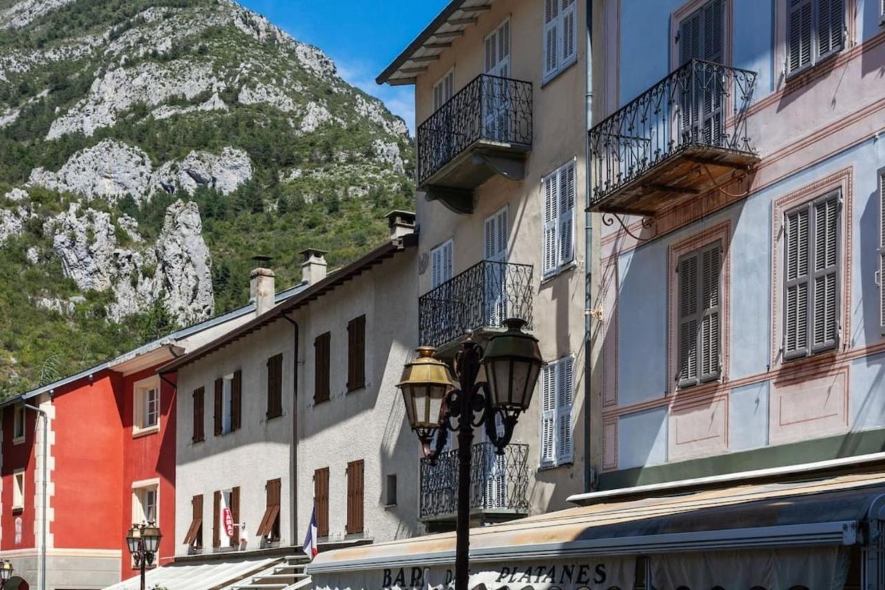 Sunny 1-Bed Apartment In Lovely Mountain Village La Brigue Eksteriør bilde