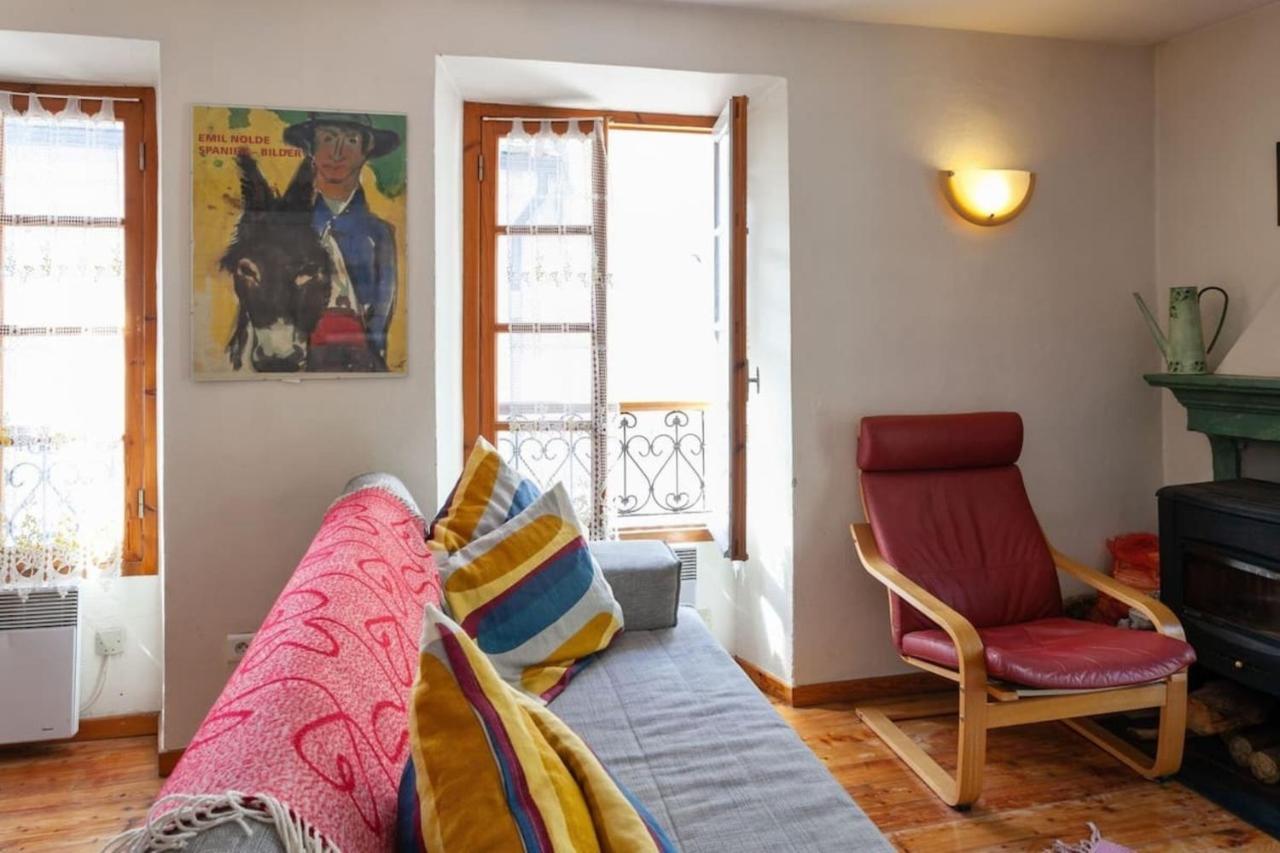 Sunny 1-Bed Apartment In Lovely Mountain Village La Brigue Eksteriør bilde